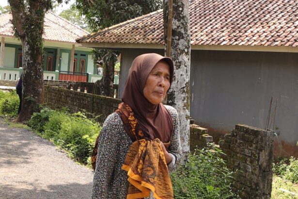 Program Pemberdayaan Ekonomi: Harapan Baru untuk Ibu Zaenab di Ciharashas, Sukabumi