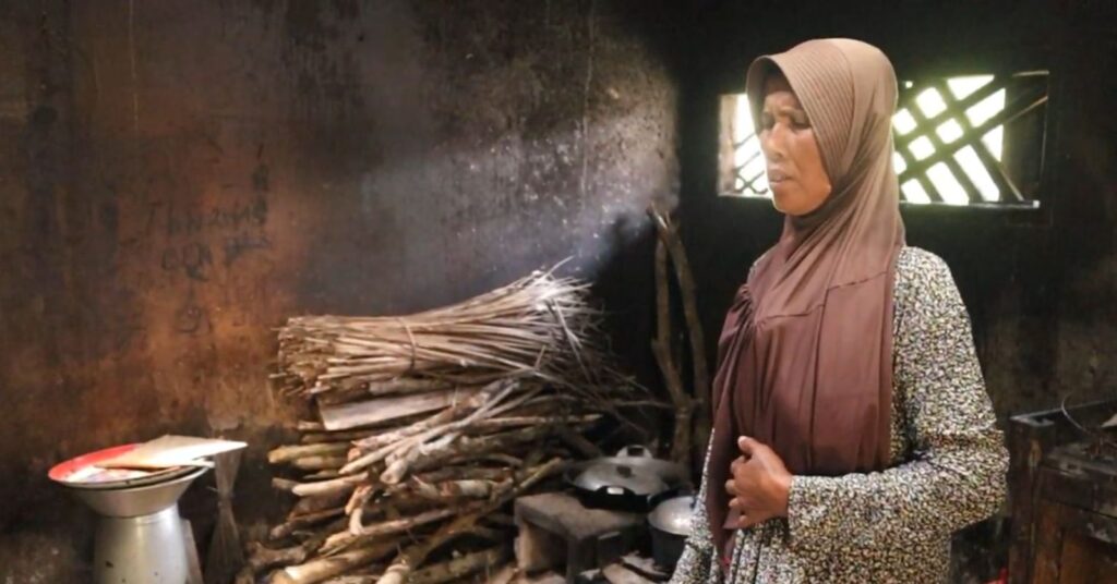 Program Pemberdayaan Ekonomi: Harapan Baru untuk Ibu Zaenab di Ciharashas, Sukabumi 