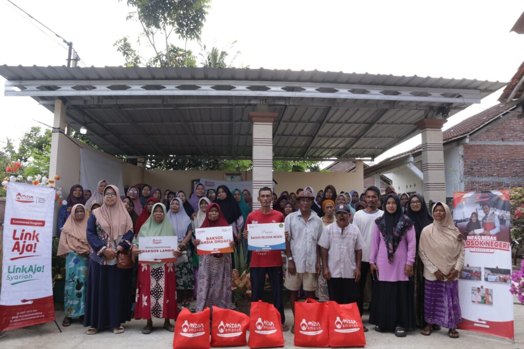 Program Tebar Infaq Beras : Ringankan Beban, Tebarkan Senyum di Masa Senja